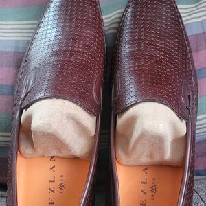 Mezlan Textured Brown Loafers